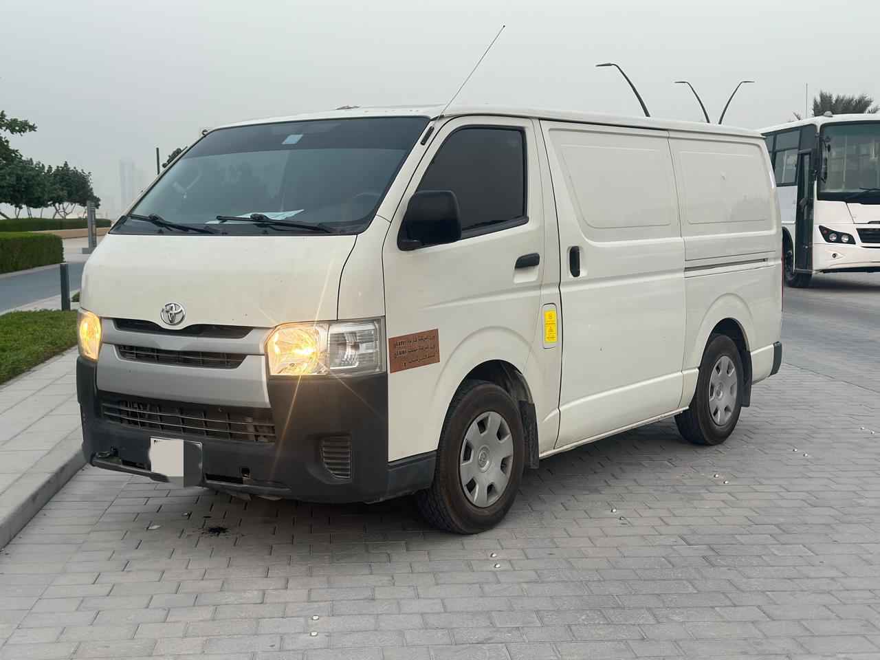 Man with a van cargo delivery service in Dubai — Dubai Van Movers